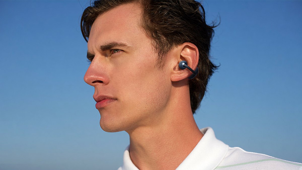 vivolight worn around the ear, concept render.